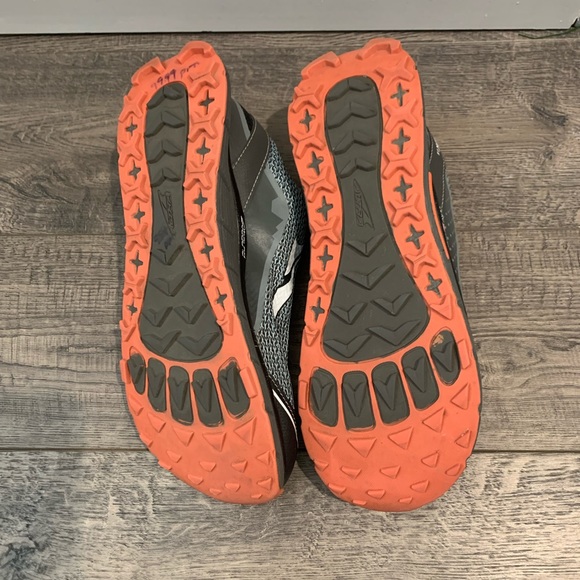 Altra Women's Lone Peak 2.5 Trail Running Shoe Sz 9.5M - Picture 11 of 11